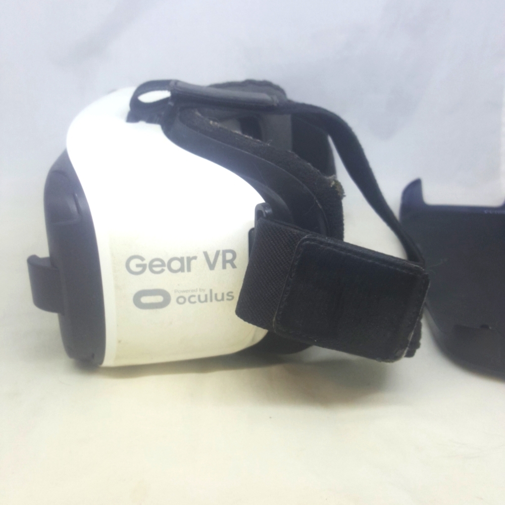 Samsung Gear VR first edition, used